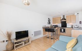 Liberty View Apartment - Swansea